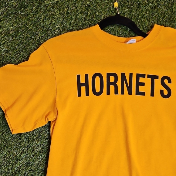 TC Vintage Yellow Short Sleeve Tee 00s Y2k - Picture 2 of 4